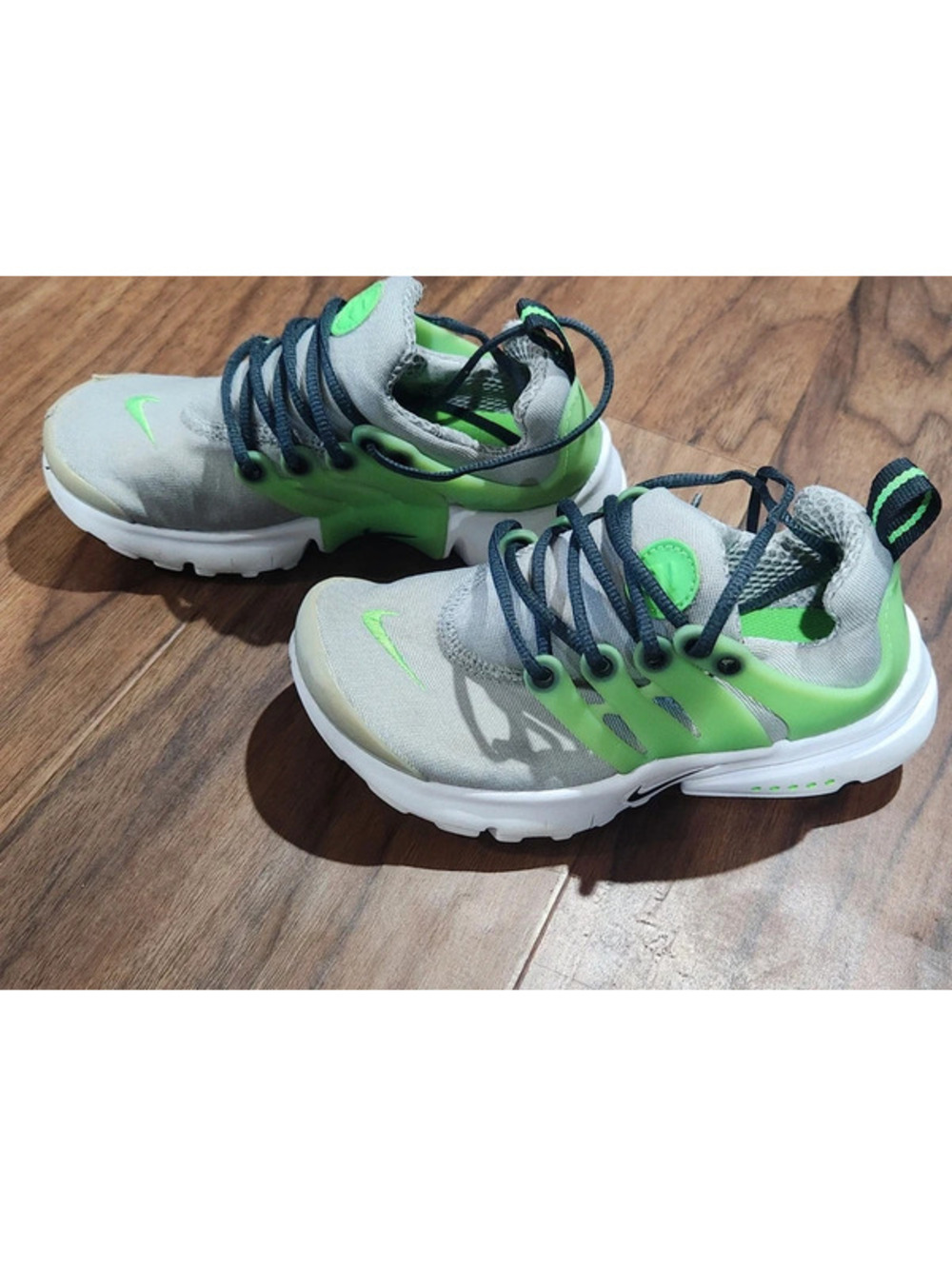 NIKE Presto Light Smoke Grey Black Kids 12c